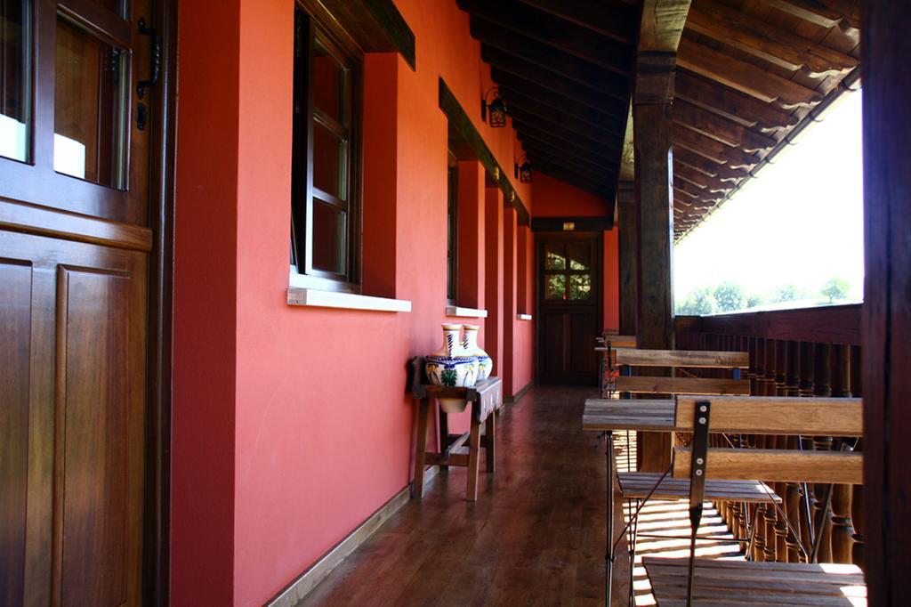 La Casona De *